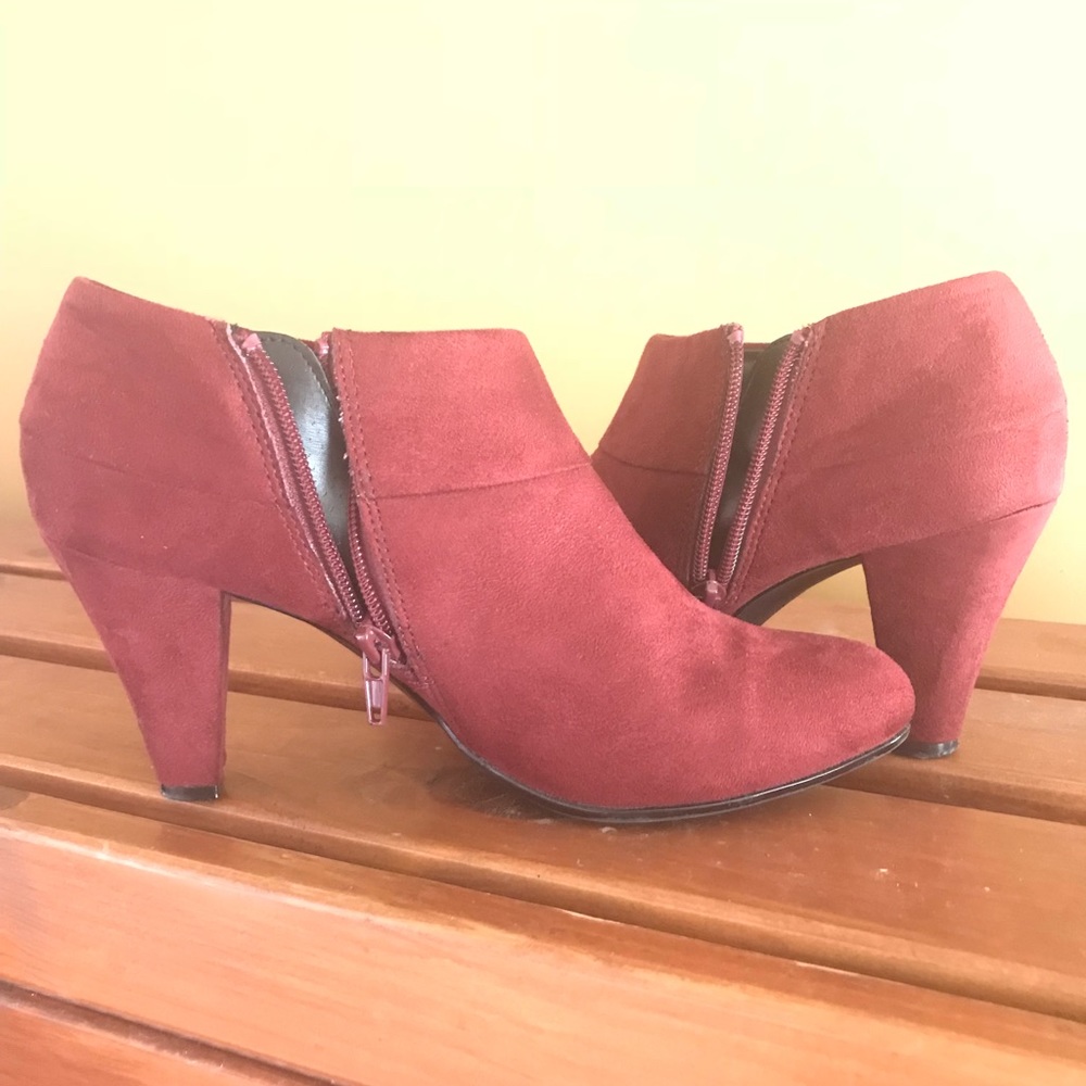 SOLD!!! ♥️Burgundy Booties 3 1/2 inch heel